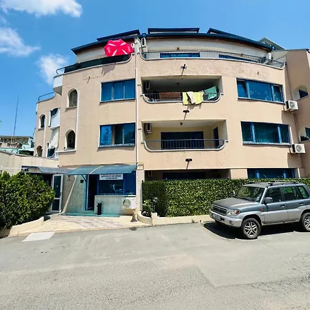Atos 104 One Bedroom Slantschew brjag
