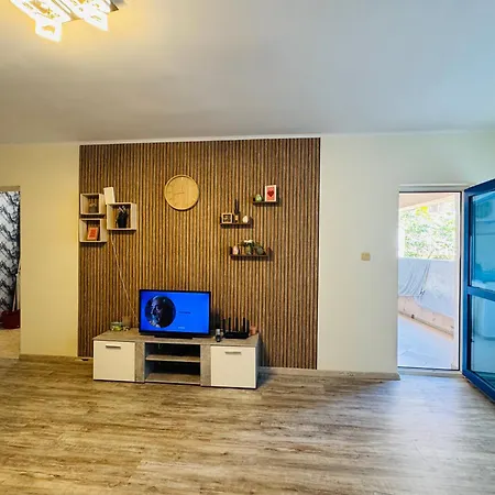 Apartment Atos 104 One Bedroom Slantschew brjag