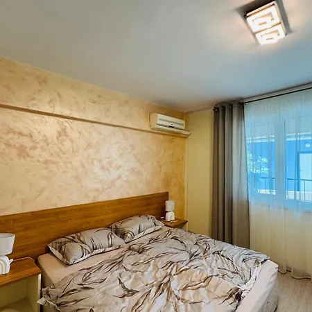 Atos 104 One Bedroom Apartment Slantschew brjag